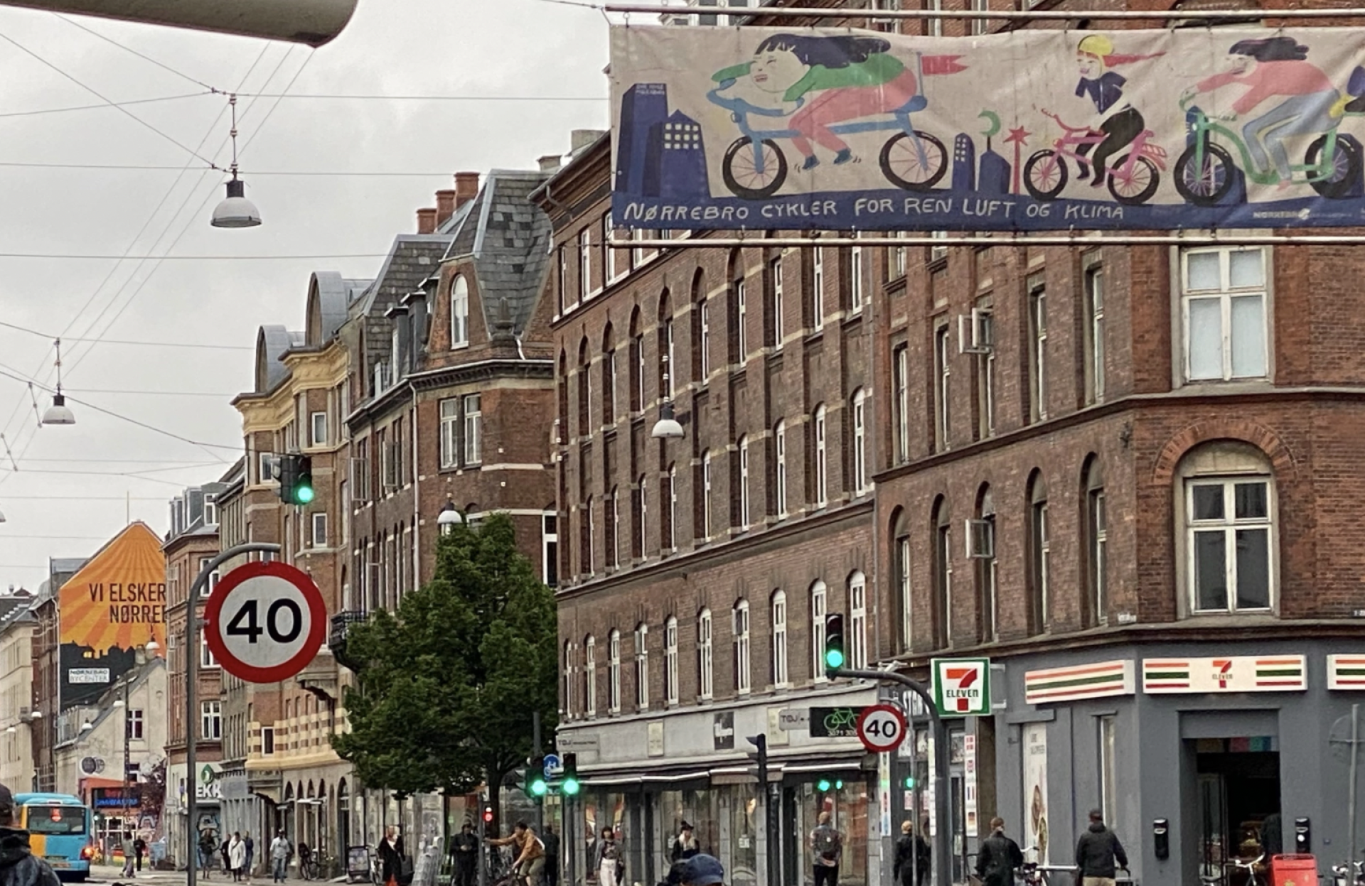 Noerrebrobikebannerby Robert Spurlock